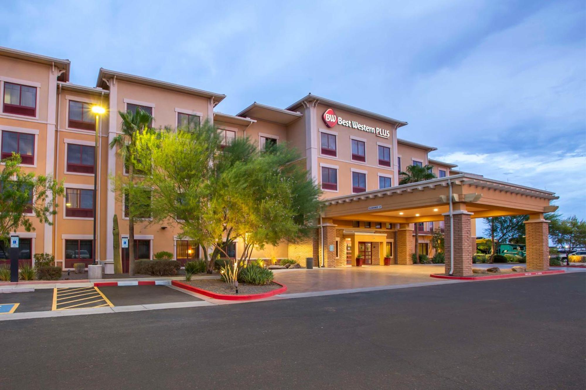 Best Western Plus Chandler Hotel & Suites Esterno foto